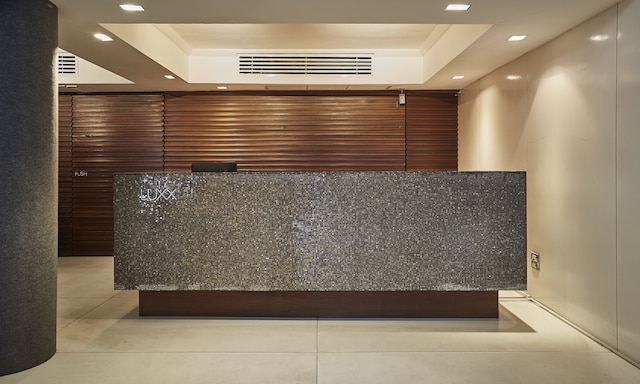 ラックス アット シロム