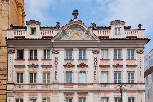 ホテル プラハ イン