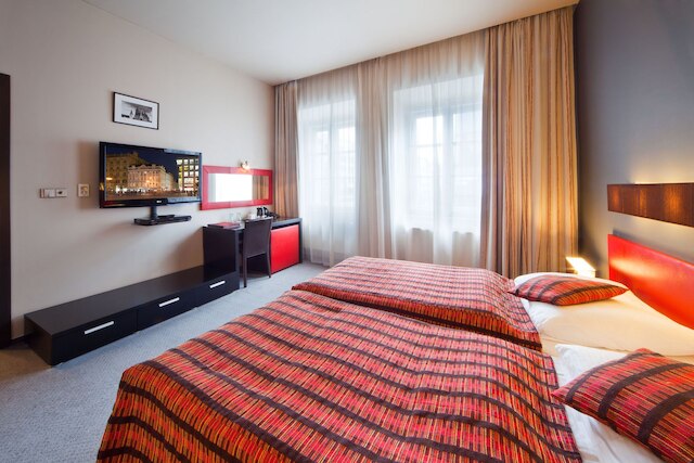 ホテル プラハ イン