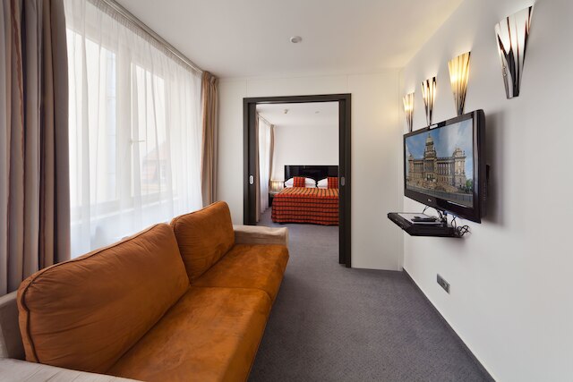 ホテル プラハ イン