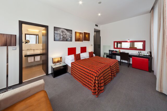 ホテル プラハ イン