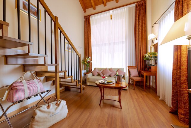 ホテル ベニス リゾート エアポート