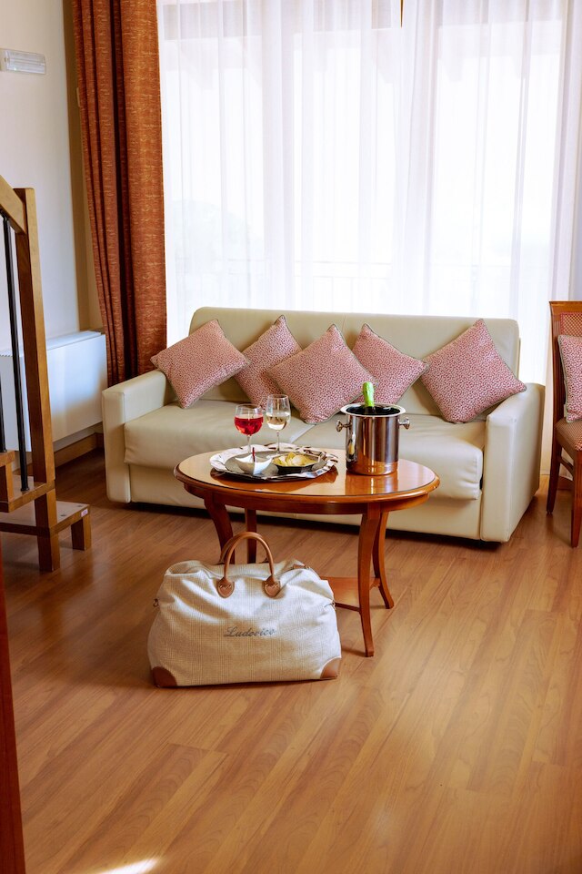 ホテル ベニス リゾート エアポート