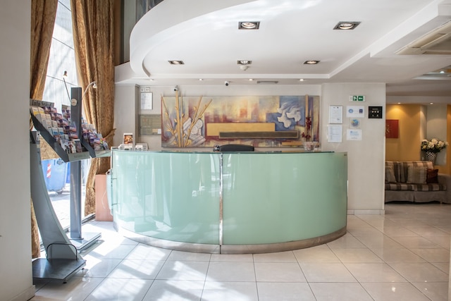 ゴールデン シティ ホテル (金城大酒店)