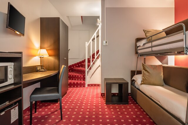 ホテル デ ドゥ アベニュー