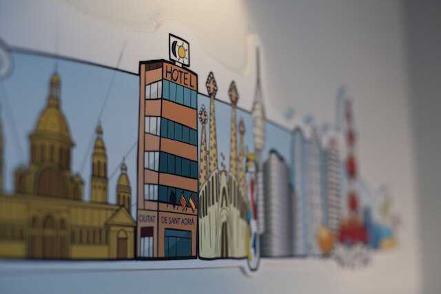 シウタット デ サント アドリア