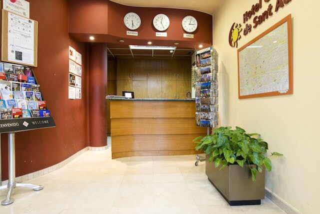 シウタット デ サント アドリア