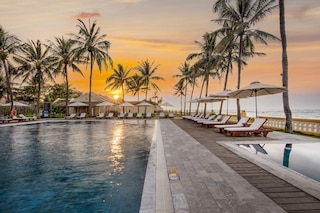 ビクトリア ホイアン ビーチ リゾート & スパ