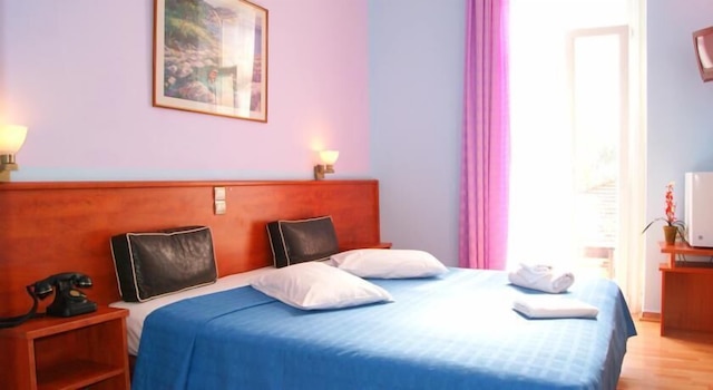 ホテル ディエスンス