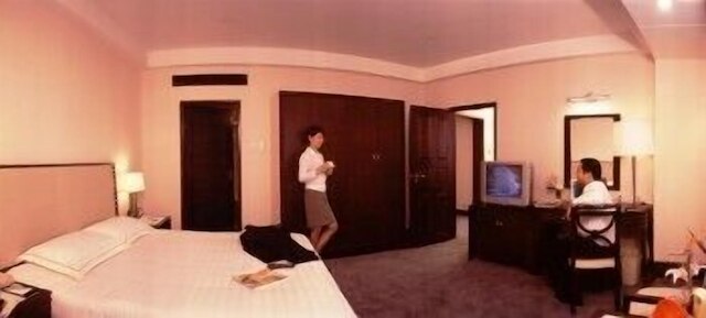 ホンイー ホテル武漢ユニバーシティ (弘毅大酒店)