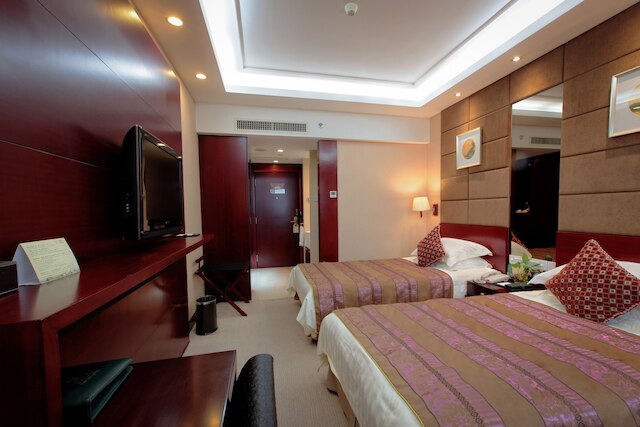 ヤンリン ホテル (燕嶺大厦)