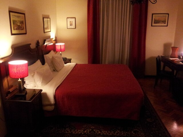 ポン デ アスーカル – ヴィンテージ バンパー カー ホテル