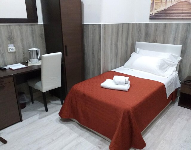 ホテル トニック