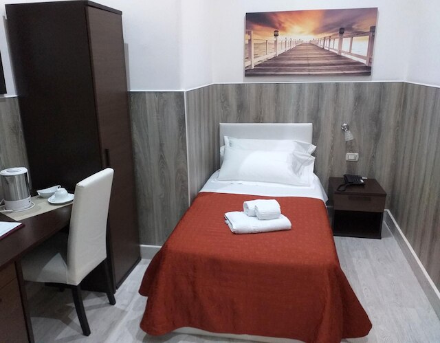 ホテル トニック