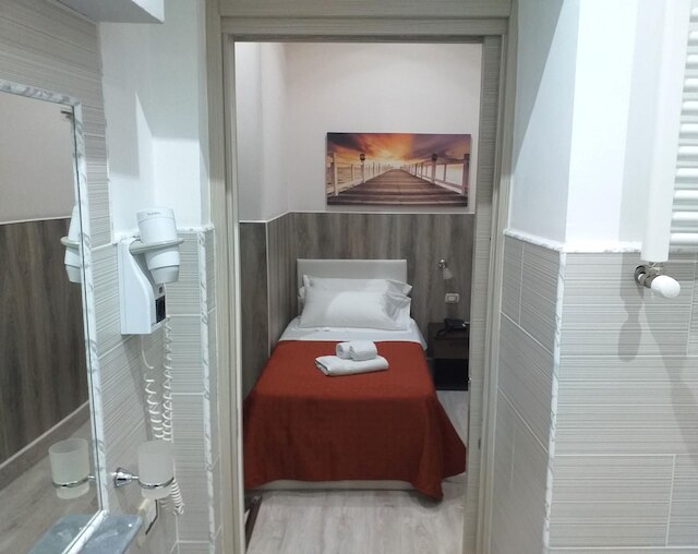 ホテル トニック