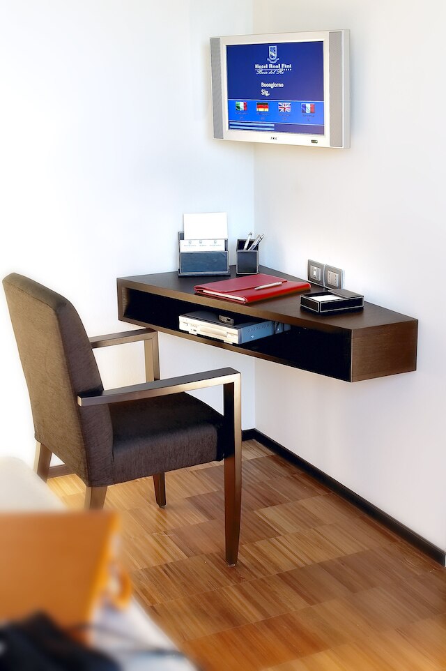 ホテル レアル フィニ バイア デル レ