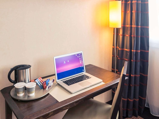 メルキュール レンヌ セッソン