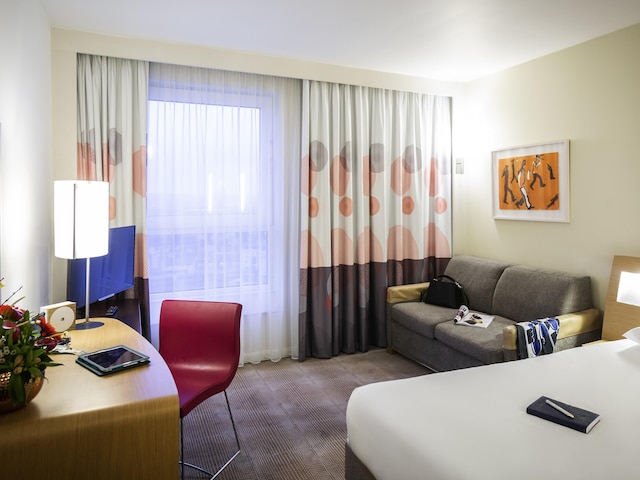 ノボテル レディング センター