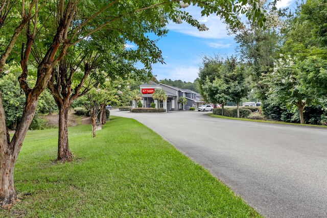 エコノ ロッジ イン & スイーツ ケイス I-26 エアポート