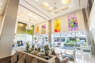 プラトゥーナム シティ イン