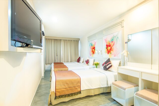 プラトゥーナム シティ イン