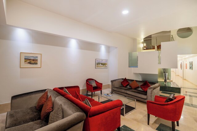 ユーロスターズ プラザ アクエドゥクト