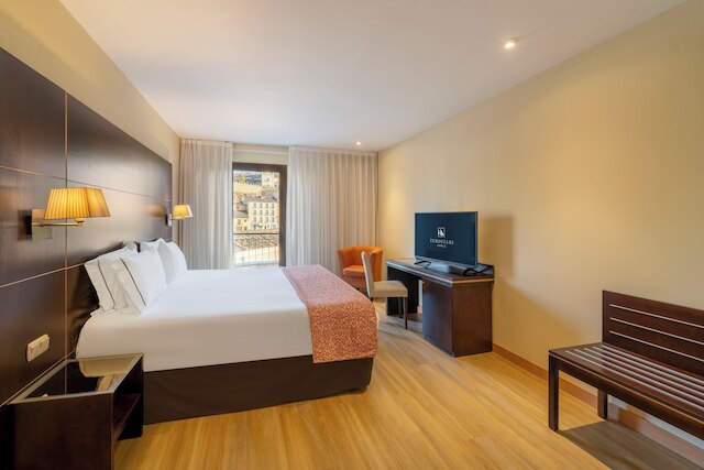 ユーロスターズ プラザ アクエドゥクト