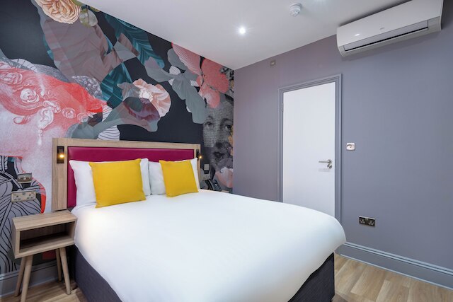 コンフォート イン エッジウェア ロード W2