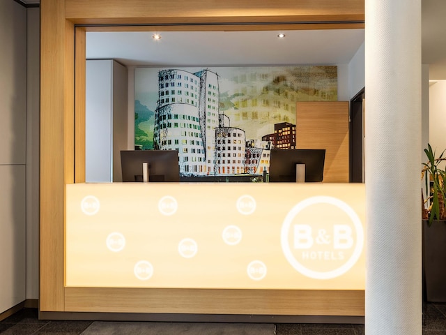 B&B ホテル デュッセルドルフ シティ シド