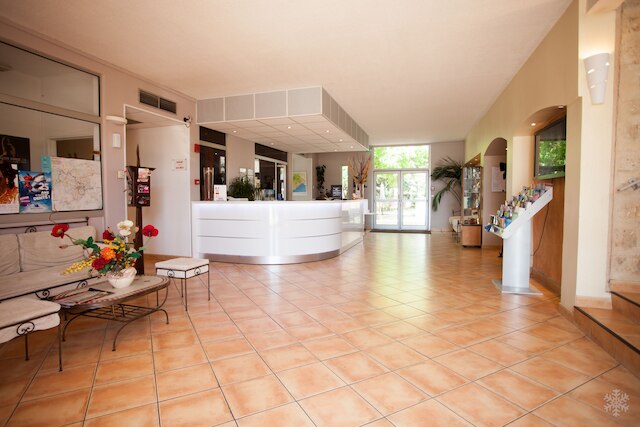 ル クロ ド ローブ ルージュ