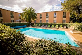 ル クロ ド ローブ ルージュ