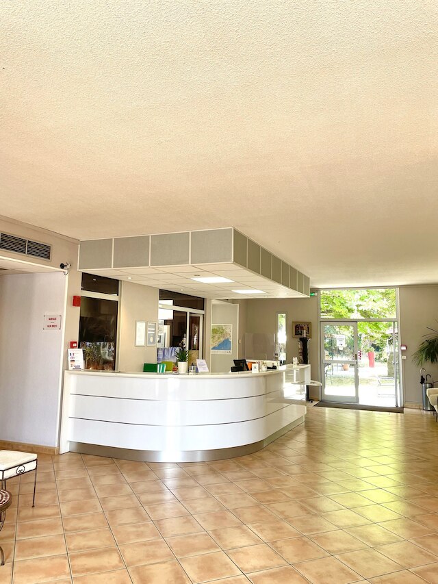 ル クロ ド ローブ ルージュ