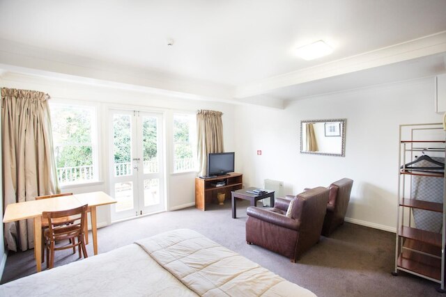 ザ テラス ヴィラズ - エグゼクティブ アパートメンツ