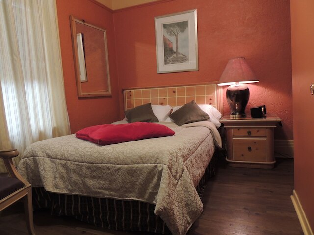 ホテル アリーナ パレス モントリオール