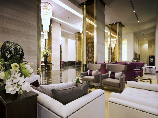 グランデ センター ポイント プルンチット