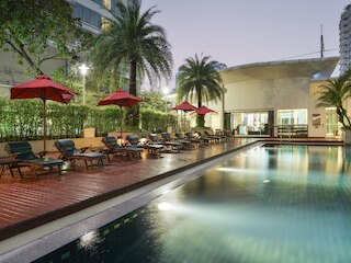 センター ポイント スクンビット トン ロー