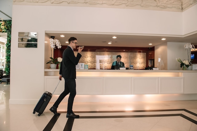 センター ポイント スクンビット トン ロー