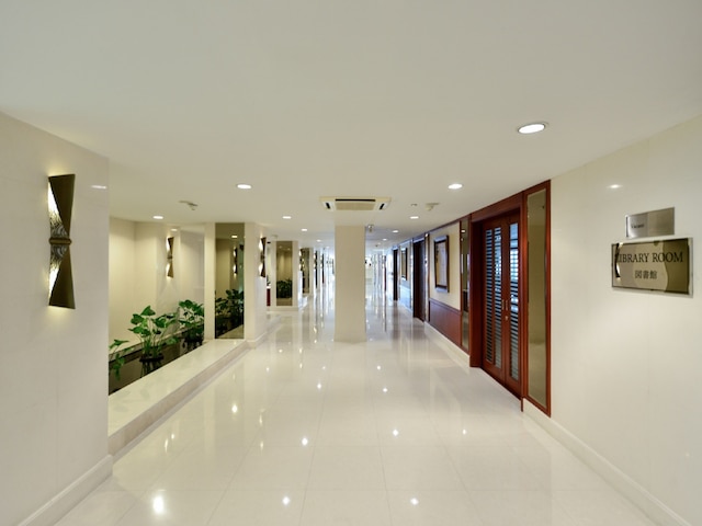 センター ポイント スクンビット トン ロー