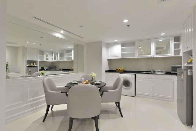 センター ポイント プラス ホテル シーロム