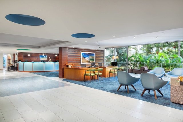 コートヤード・バイ・マリオット・ワイキキ・ビーチ