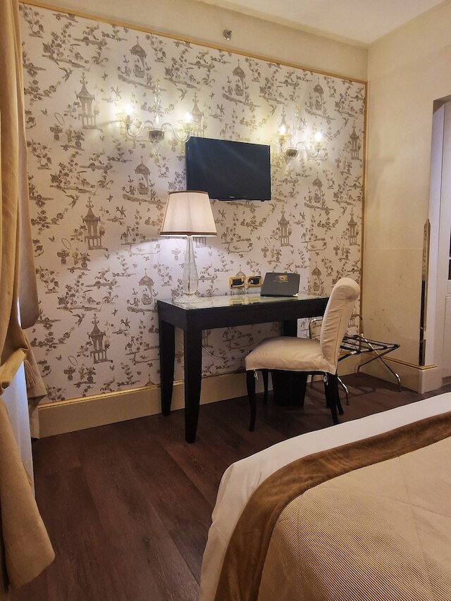 ホテル ア ラ コメディア