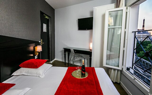 エッフェル ヴィラ ガリバルディ