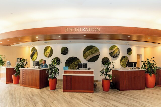 エンバシー・スイーツ・バイ・ヒルトン・ワイキキ・ビーチ・ウォーク