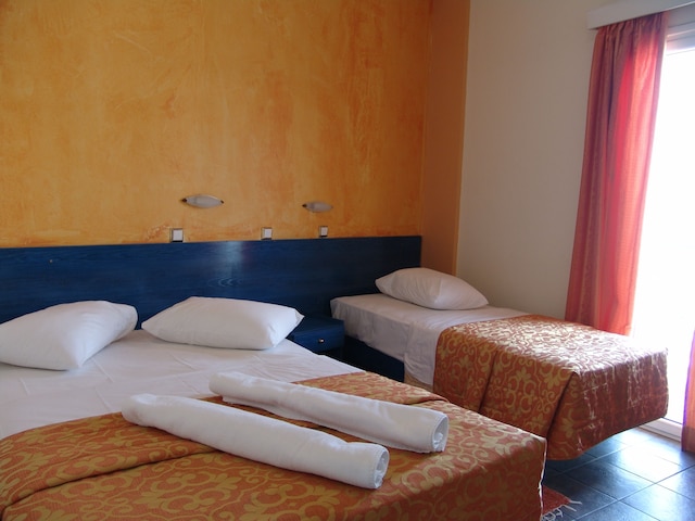 ナフシカ ホテル アテネ センター