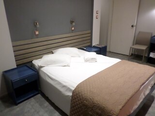 ナフシカ ホテル アテネ センター