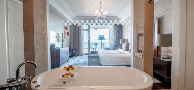 青島シービュー ガーデン ホテル (青島海景花園大酒店)