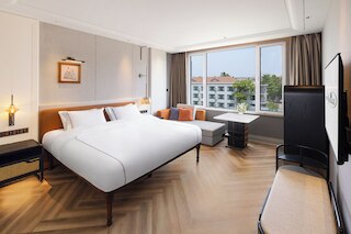 青島シービュー ガーデン ホテル (青島海景花園大酒店)