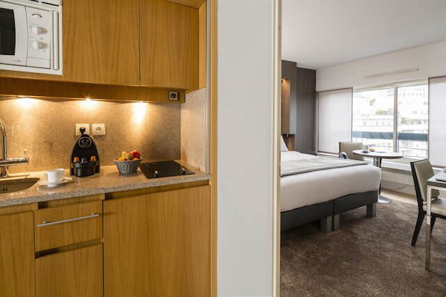 レジドーム クルブヴォア ラ デファンス