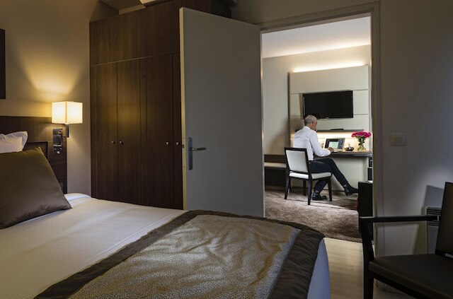 レジドーム クルブヴォア ラ デファンス