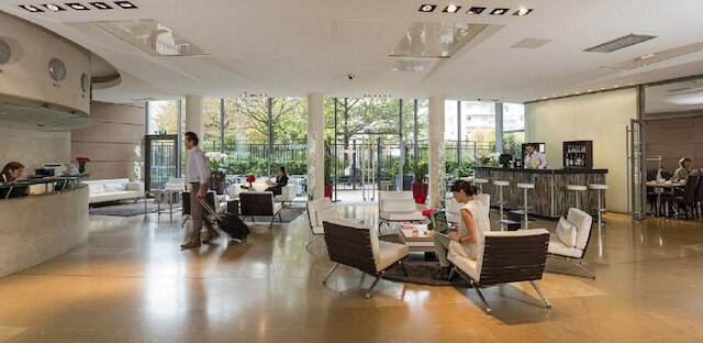 レジドーム クルブヴォア ラ デファンス